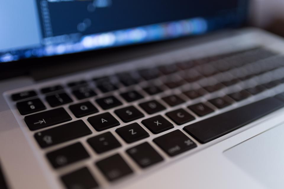 How to Move Hosts When You Cannot Change the DNS Yet